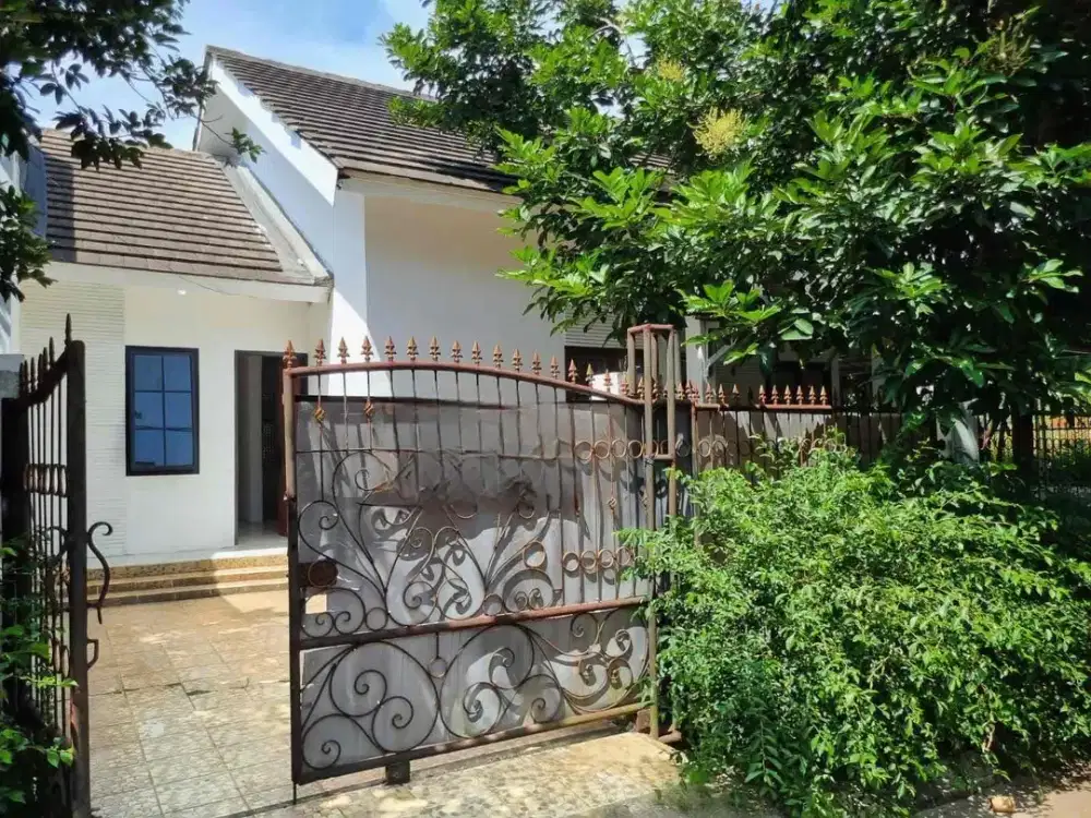 Rumah VILLA INTI PERSADA Pamulang
(Cluster The Regent)