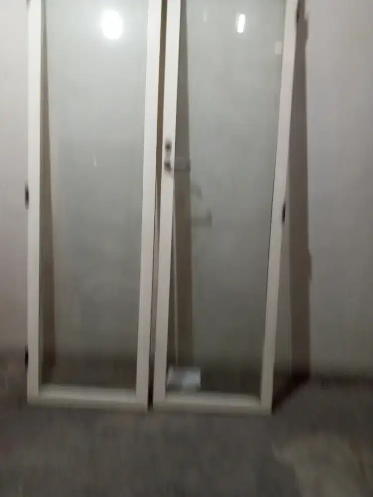 Dijual Daun Pintu Aluminium+kaca