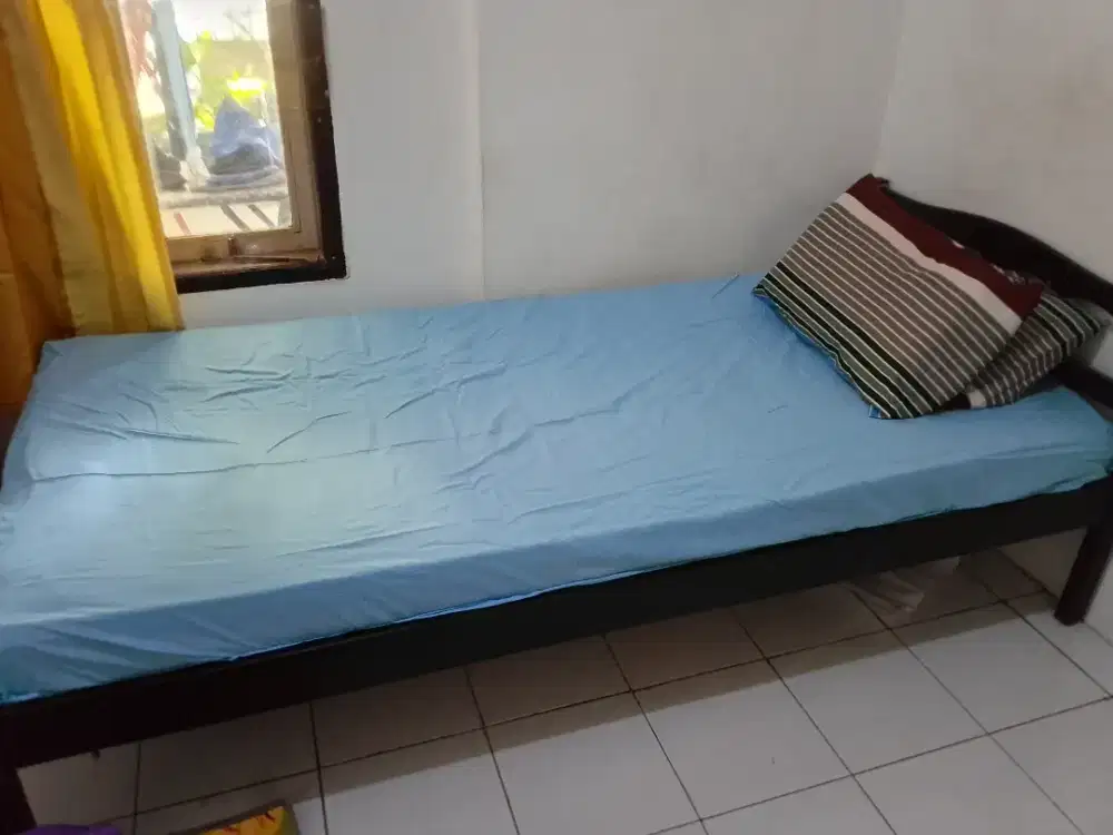 Dipan plus kasur single 90x200