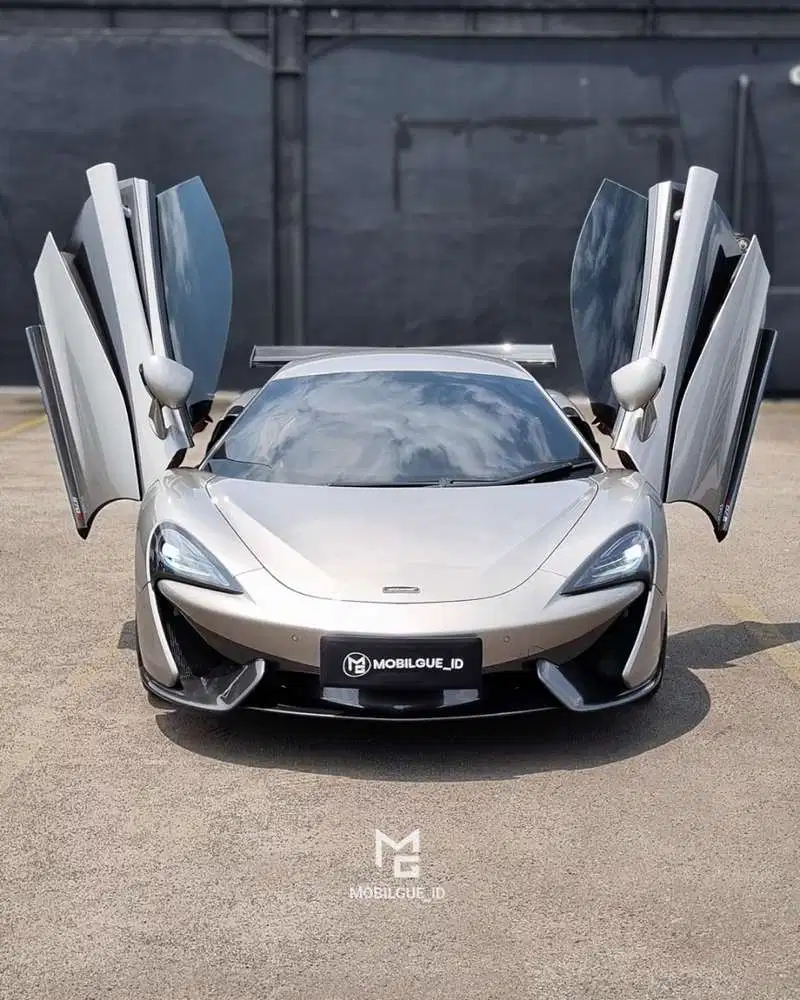 JUAL CEPAT!!! McLaren 570S Coupe 2016 Bensin