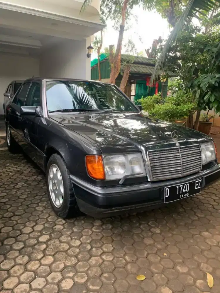 Mercedes Benz 300E 1993