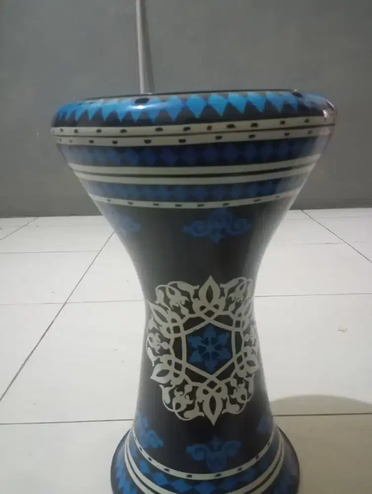 Barang antik dijual berupa alat musik Hadrah/DARBUKA