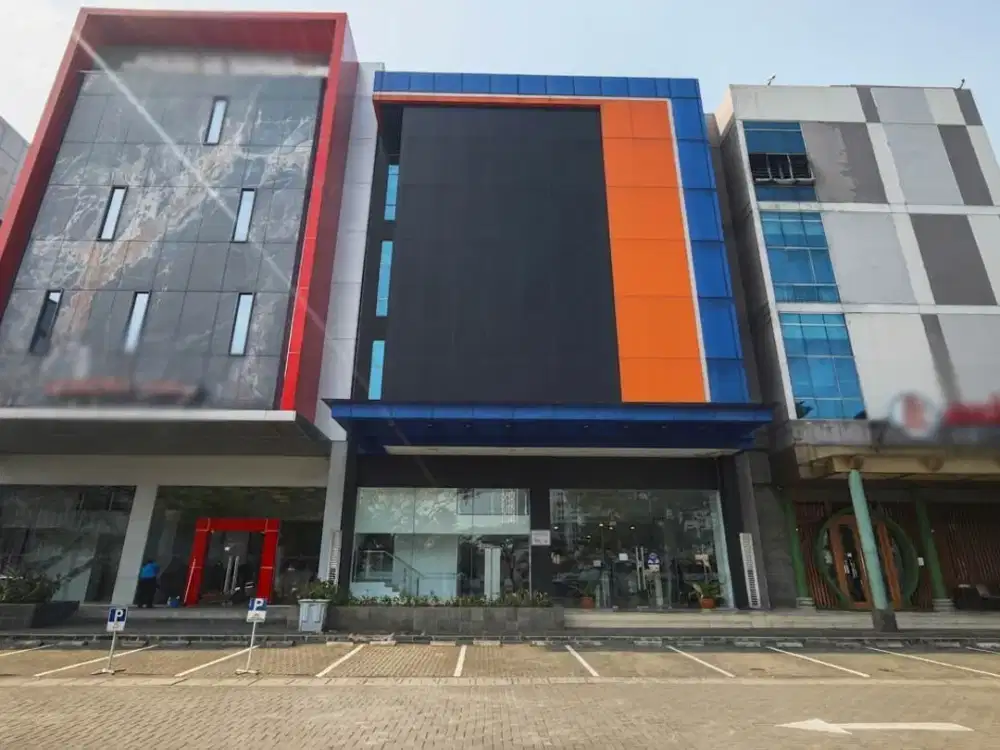 Disewa Ruko / mini office building di jalan utama Gading Serpong, sebelah Resto Angke