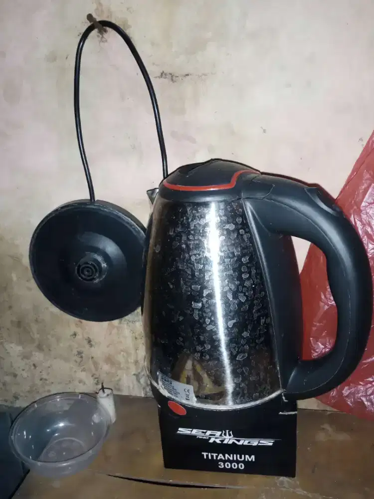 Teko listrik ukuran 2L
