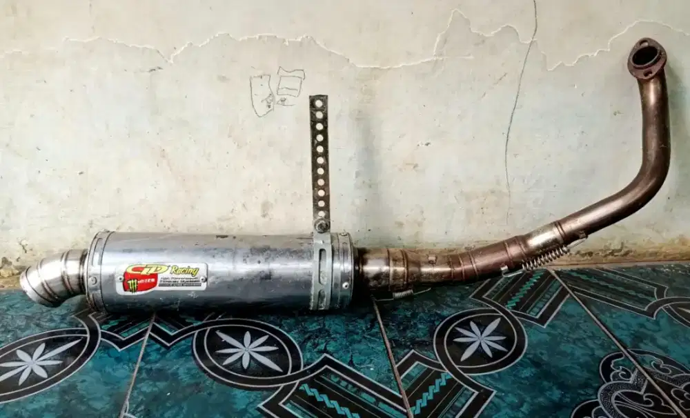 Knalpot racing motor matic