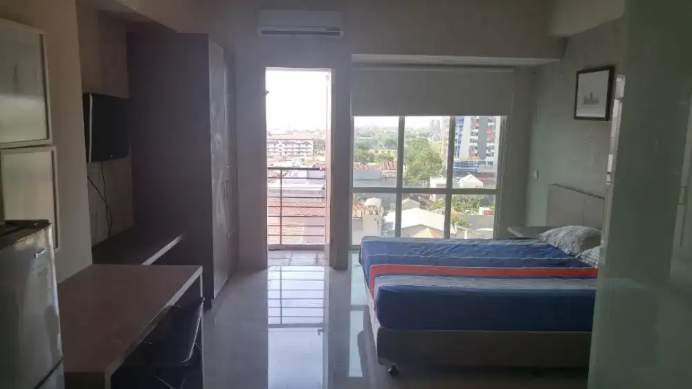Jual Unit Studio Furnished Apartemen Petra The Square, Surabaya