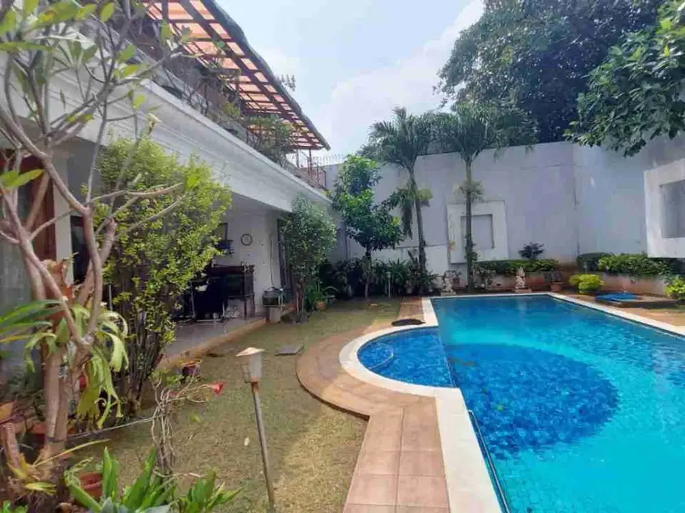 Rumah Old Money di Radio Dalam Jaksel