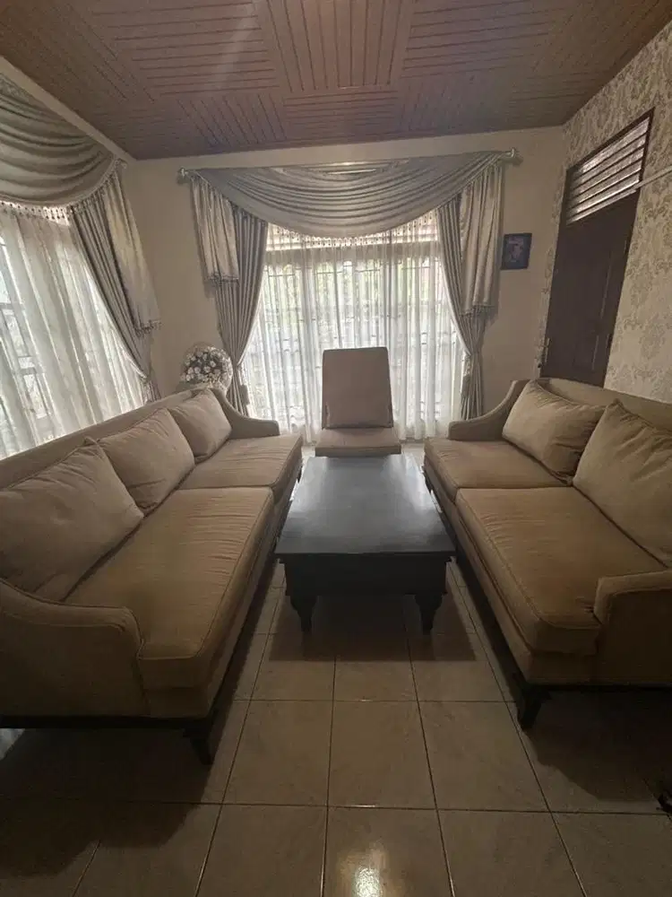 Dijual sofa ruang tamu