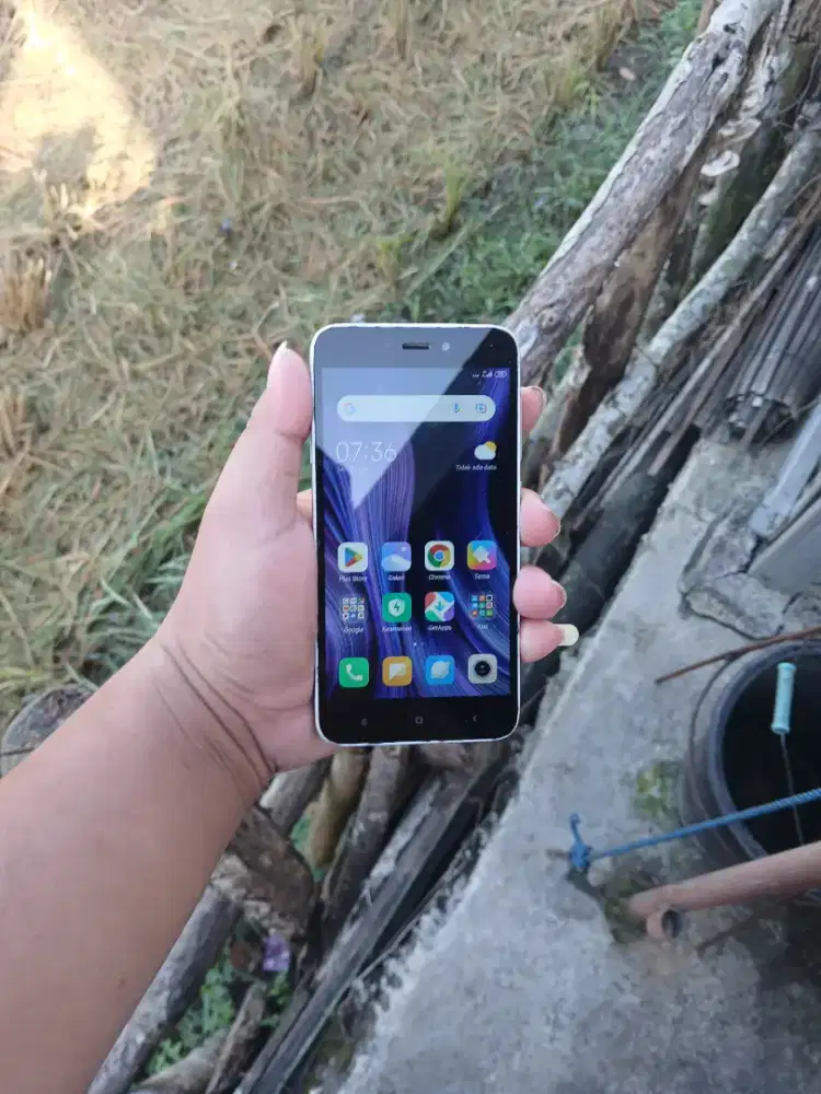 Redmi 5a Kondisi Siap Pakai. Ram 3/32 Gb.