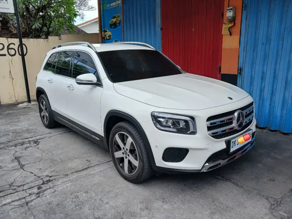 Mercedes Benz GLB 200 Progressive Line 2021 asli bali lowkm gress