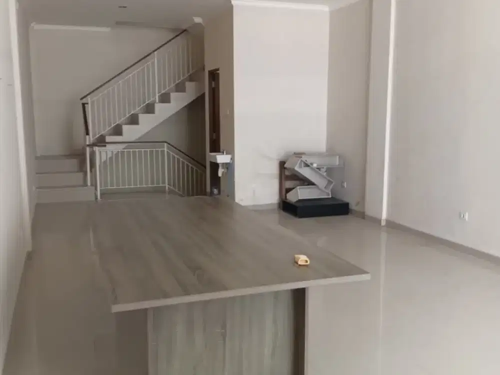 Properti Minimalis Modern 3 Lantai di Area Strategis Penamparan, Padangsambian - Gatsu