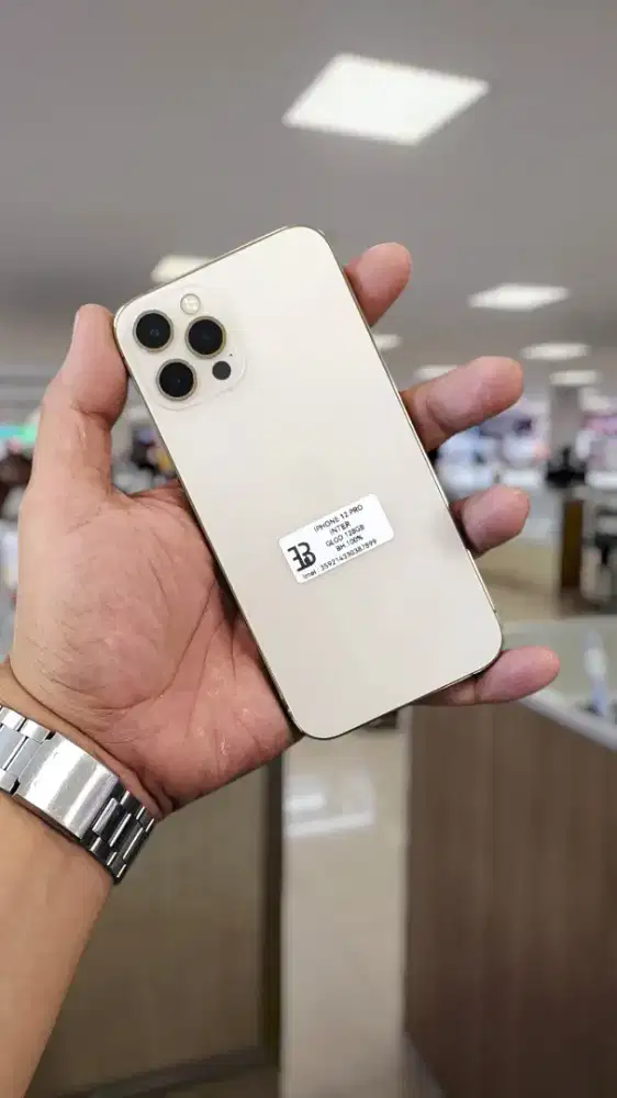 Iphone 12 pro 128GB like new