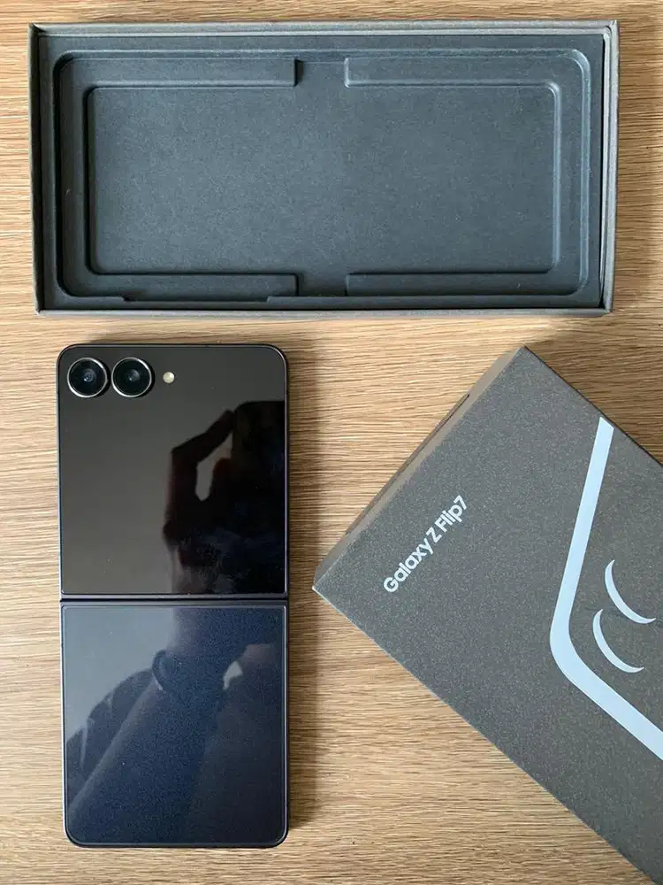 Samsung Galaxy Z Flip 7