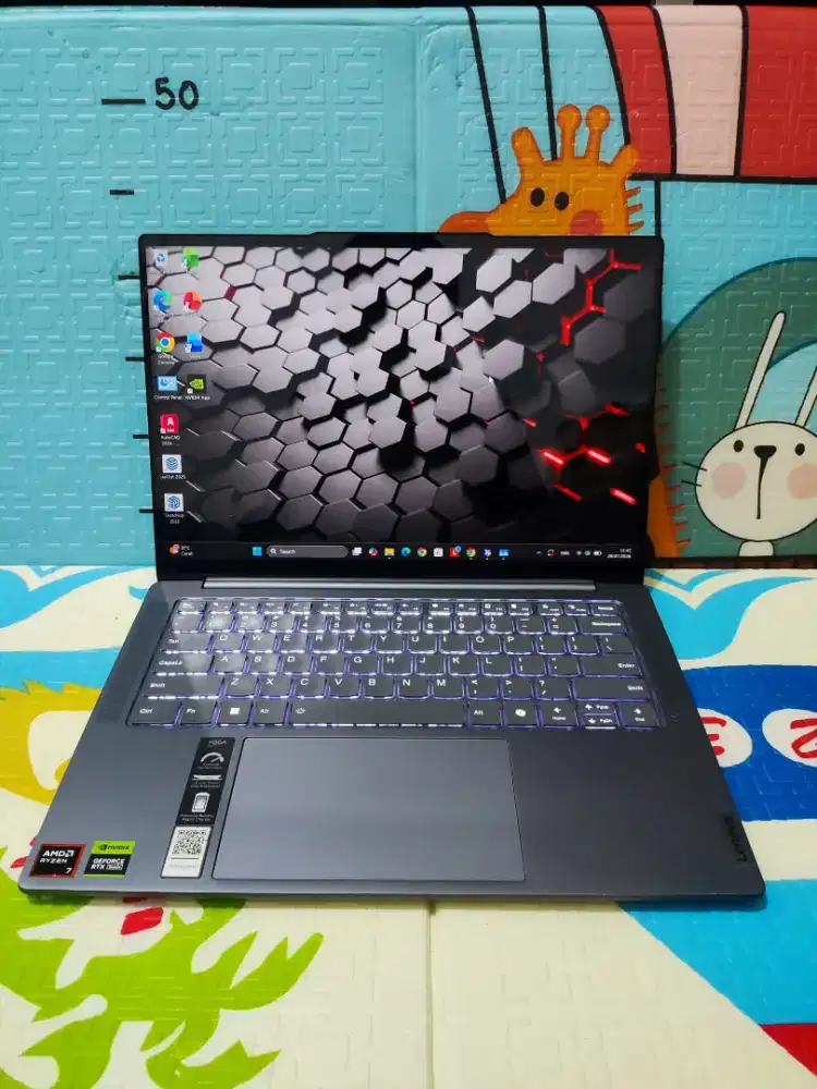 Dijual laptop Lenovo Yoga Pro 7(garansi on) NVIDIA RTX 3050 6gb