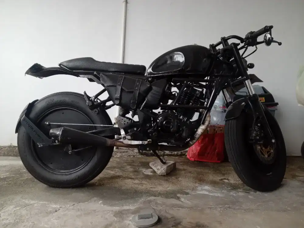 Caferacer byson gres tinggal pakai.