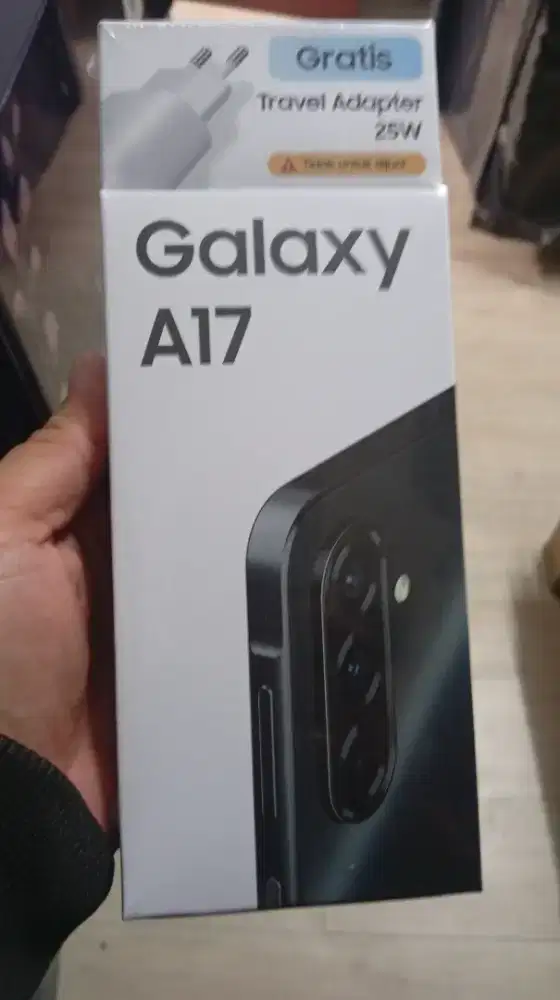 Samsung A17 8/128