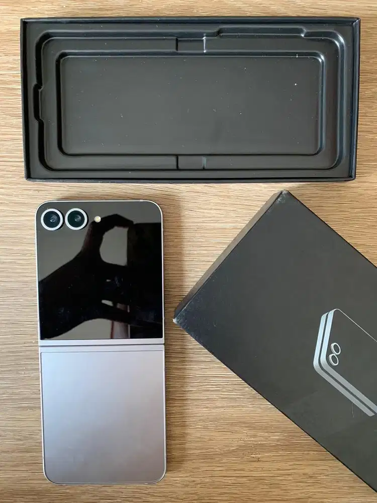 Samsung Galaxy Z Flip 6