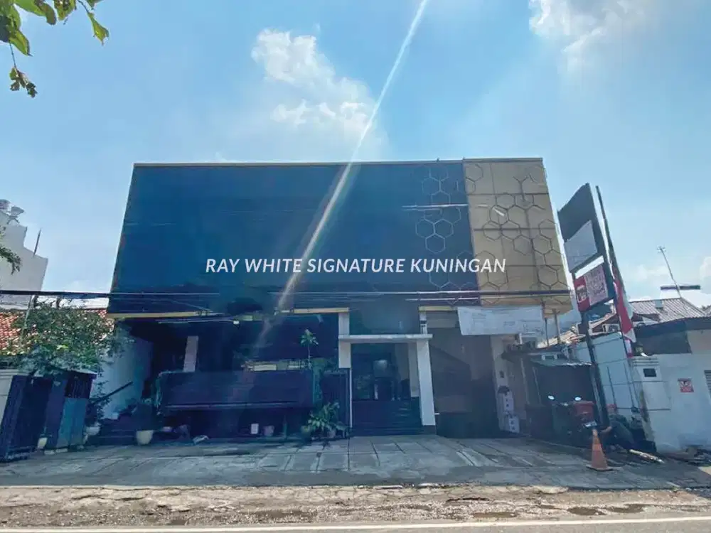 Gedung Komersial 3 Lantai di lokasi strategis Tebet - Cocok untuk Kantor & Usaha