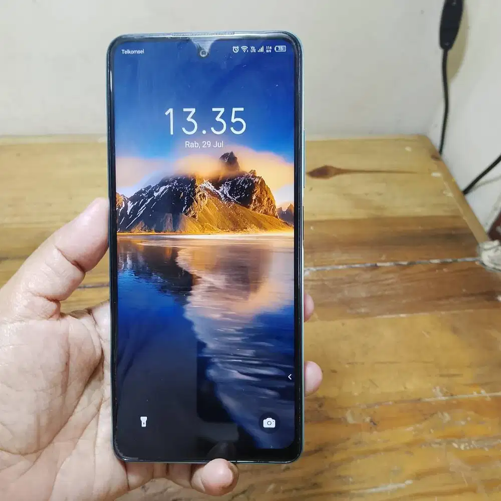 Infinix Hot 30 Ram 8 GB/ 128 GB batangan