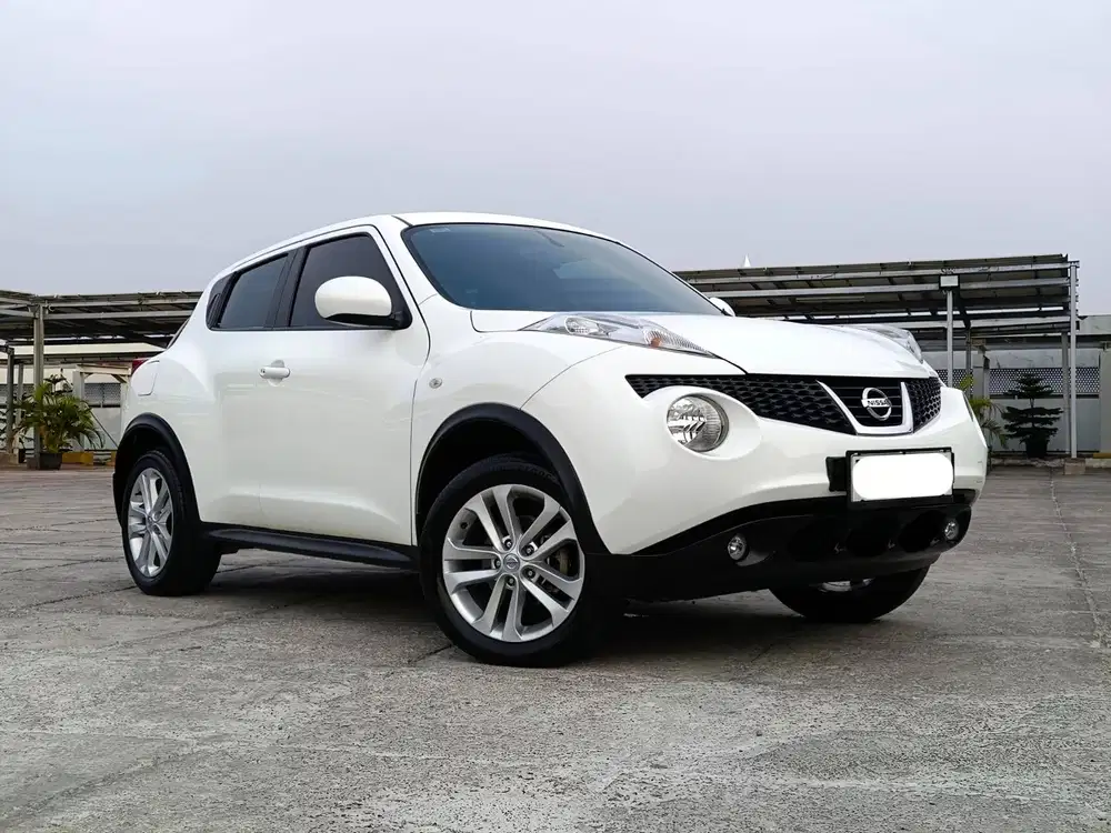 (TDP 35JT) LOW KM 62 RB ! NISSAN JUKE RX AT 2012 PUTIH ! RECORD !