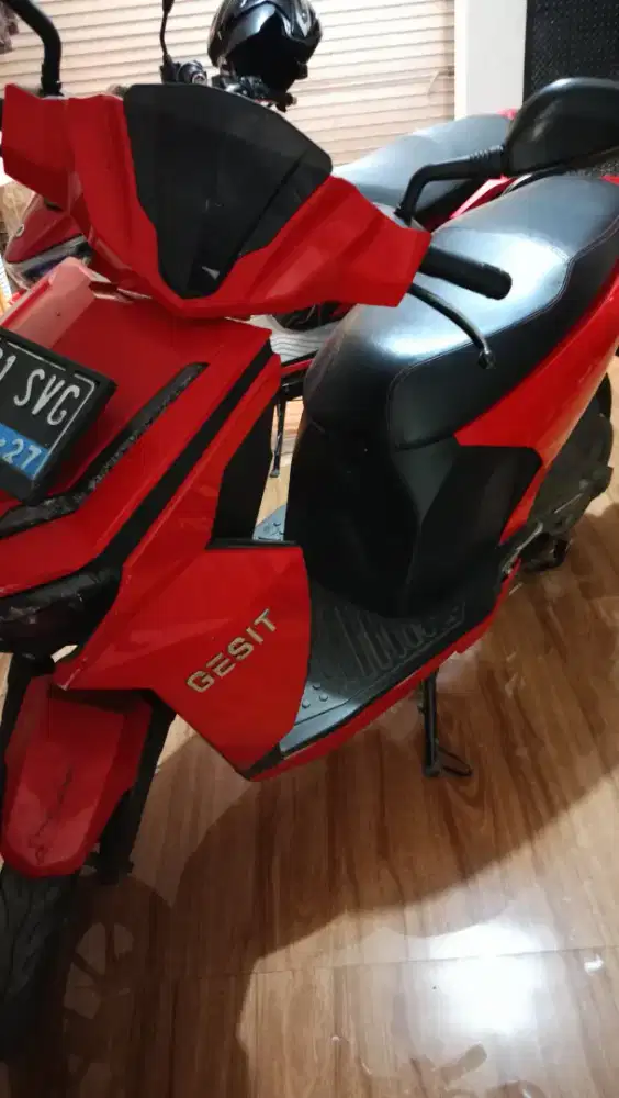 Gesits 2022 lengkap, 2 baterai, charger