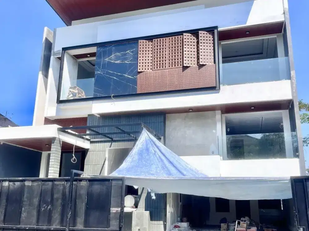 Dijual Rumah Mewah di Citraland Surabaya Bukit Golf Internasional BGI