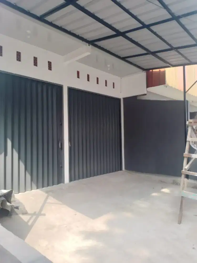 Disewakan tahunan toko baru 2 buah