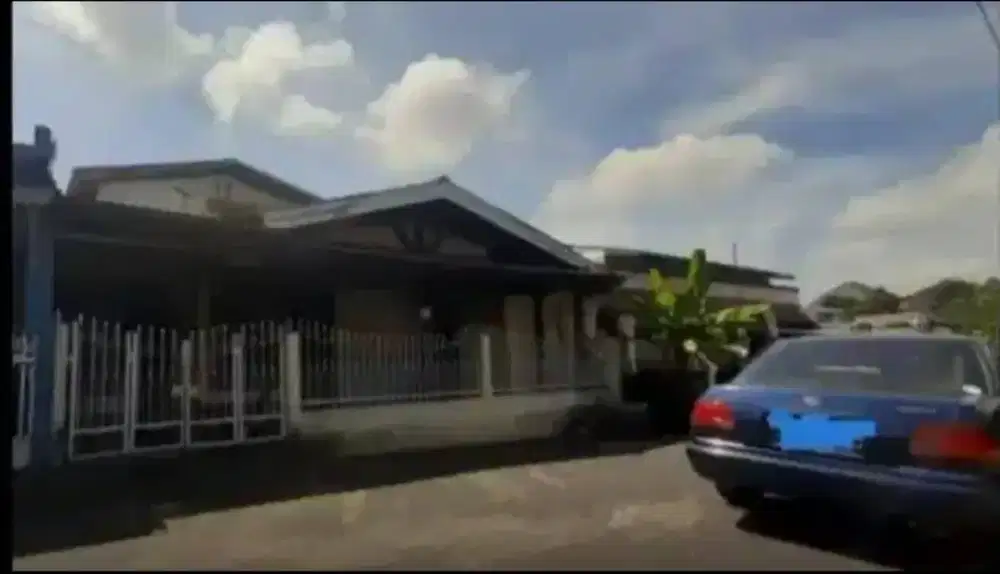 Rumah 5 KT 2 KM Lokasi Strategis tengah kota
