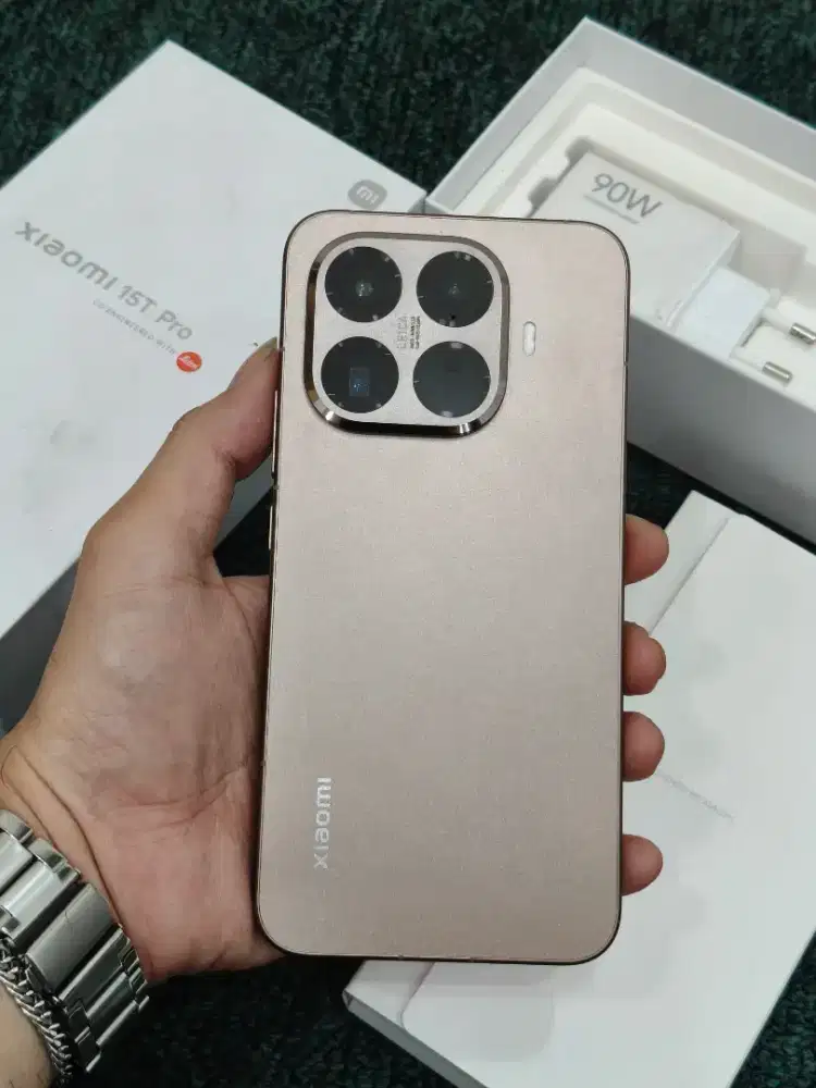 Xiaomi 15T PRO 12/512GB Resmi Indo ( Mocha Gold )