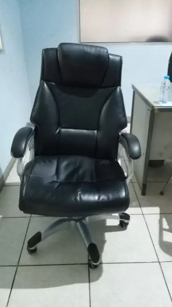 Kursi Manager Kantor 2 unit