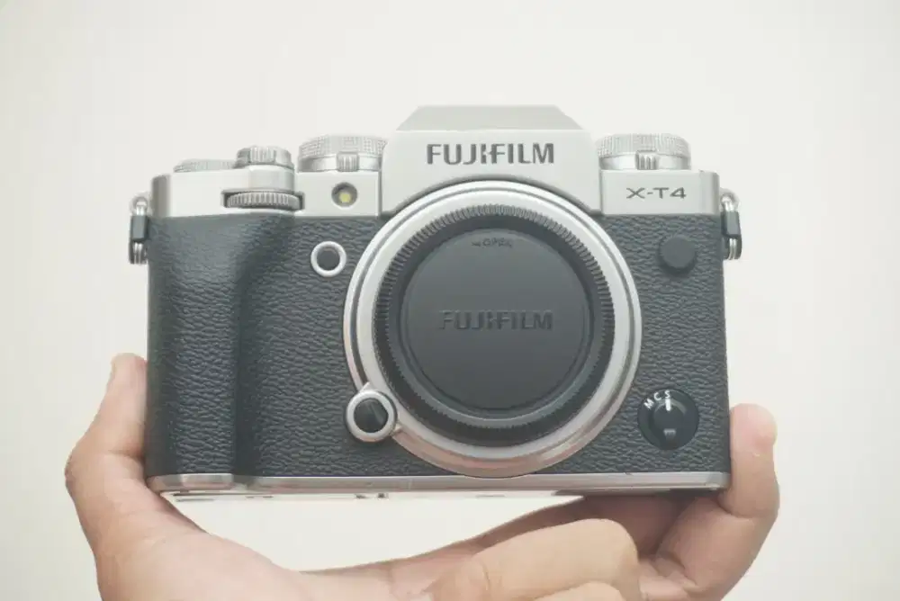 FUJI XT4 X-T4 FUJIFILM XT 4 MIRRORLESS KAMERA CAMERA X T4