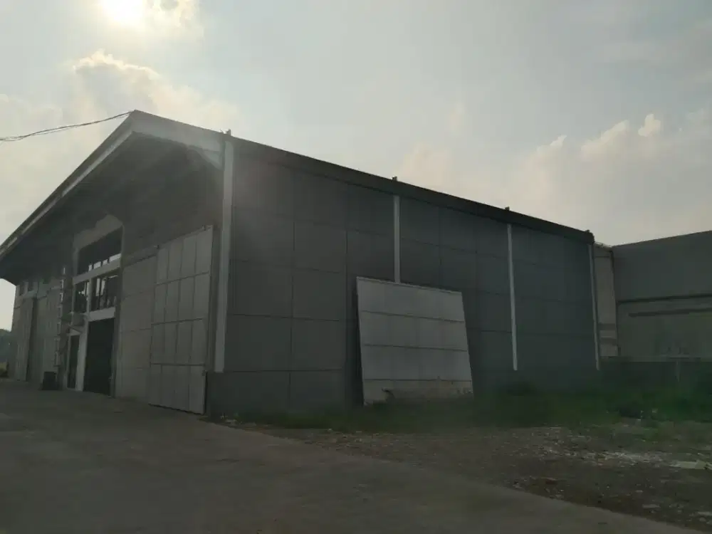 Disewakan Gudang Baru Kamal Raya 80x15