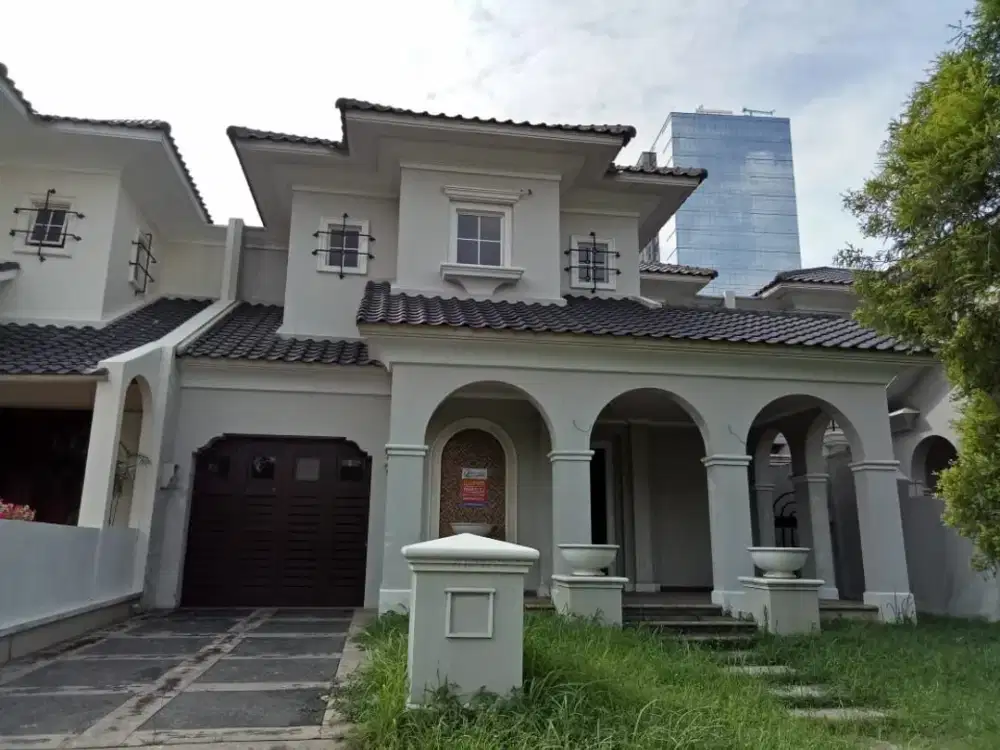 Disewakan Rumah Cantik 2 Lantai di Cluster Sutera Tiara, Alam Sutera, Tangerang