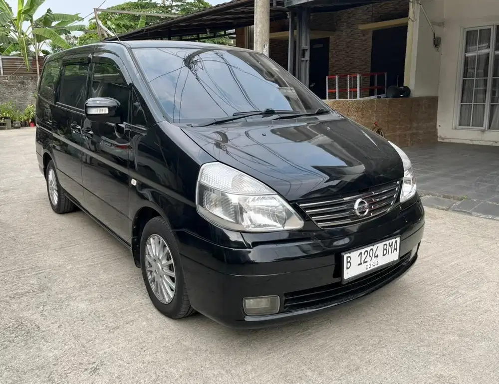 Nissan Serena 2011 Bensin