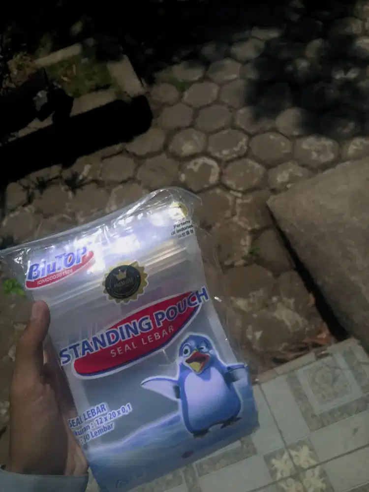 Plastik ziplok STP pinguin Ukuran 12×20