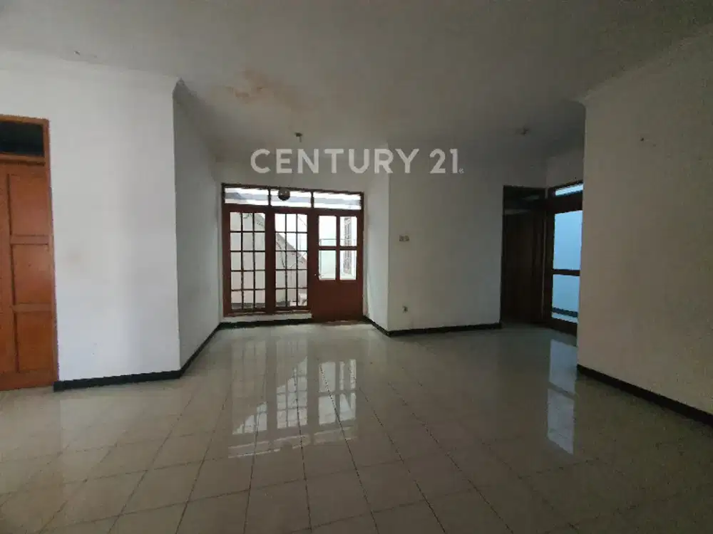 Rumah Siap Huni Tengah Kota Di Taman Sakura Bandung