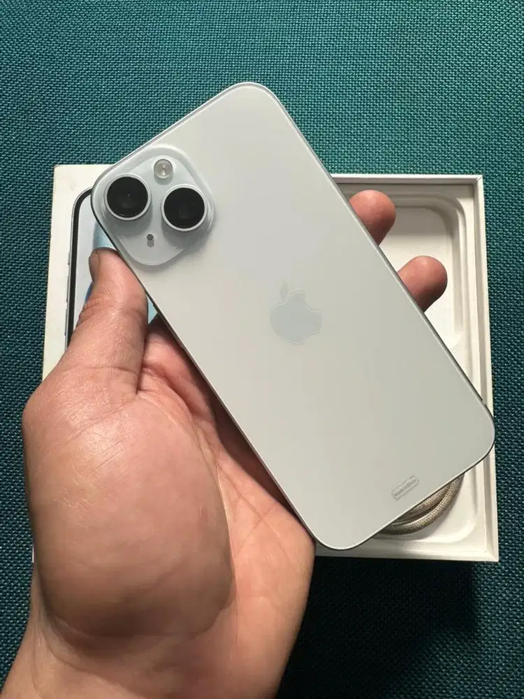 iPhone 15 256gb iBox