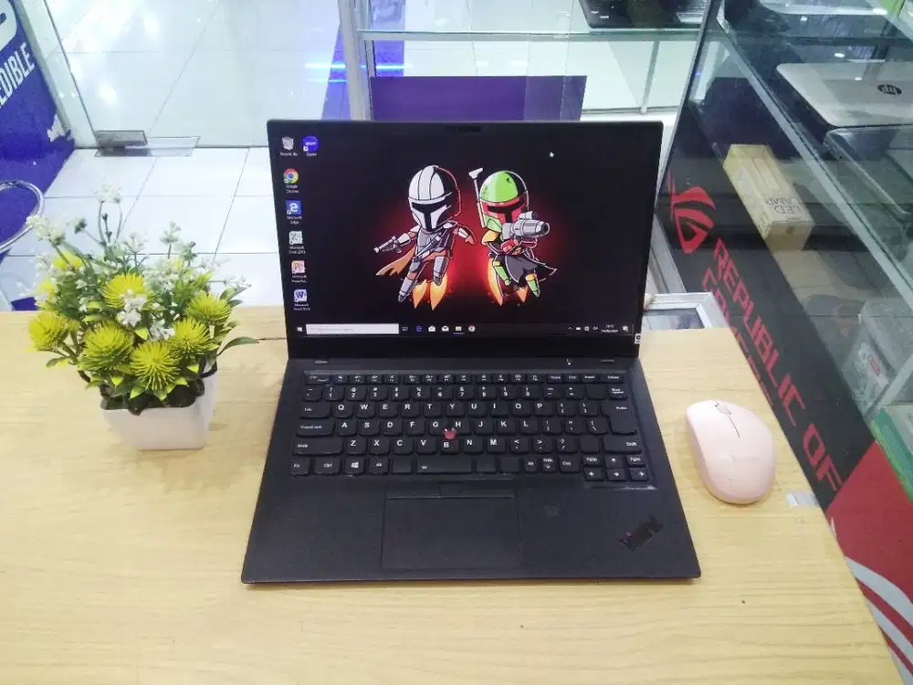JUAL LAPTOP LENOVO THINKPAD X1 CARBON 6th CORE i7 GEN 8