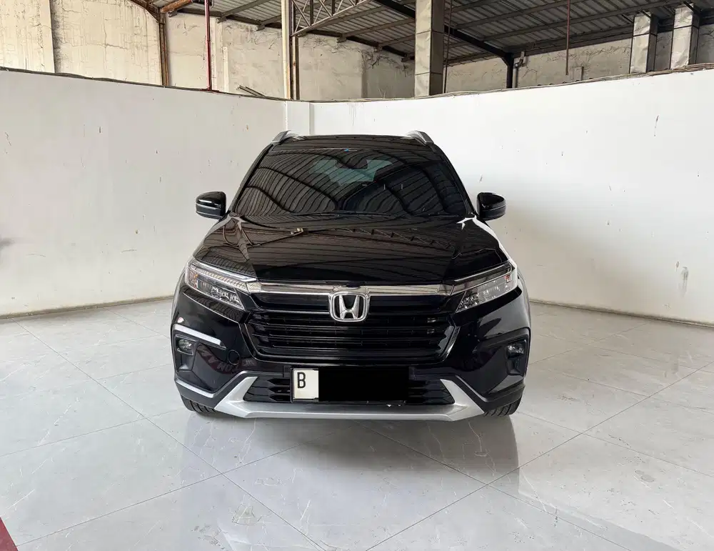 Honda BRV prestige at km 33 rb