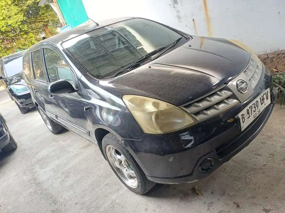 Nissan Grand livina 2010 Bensin