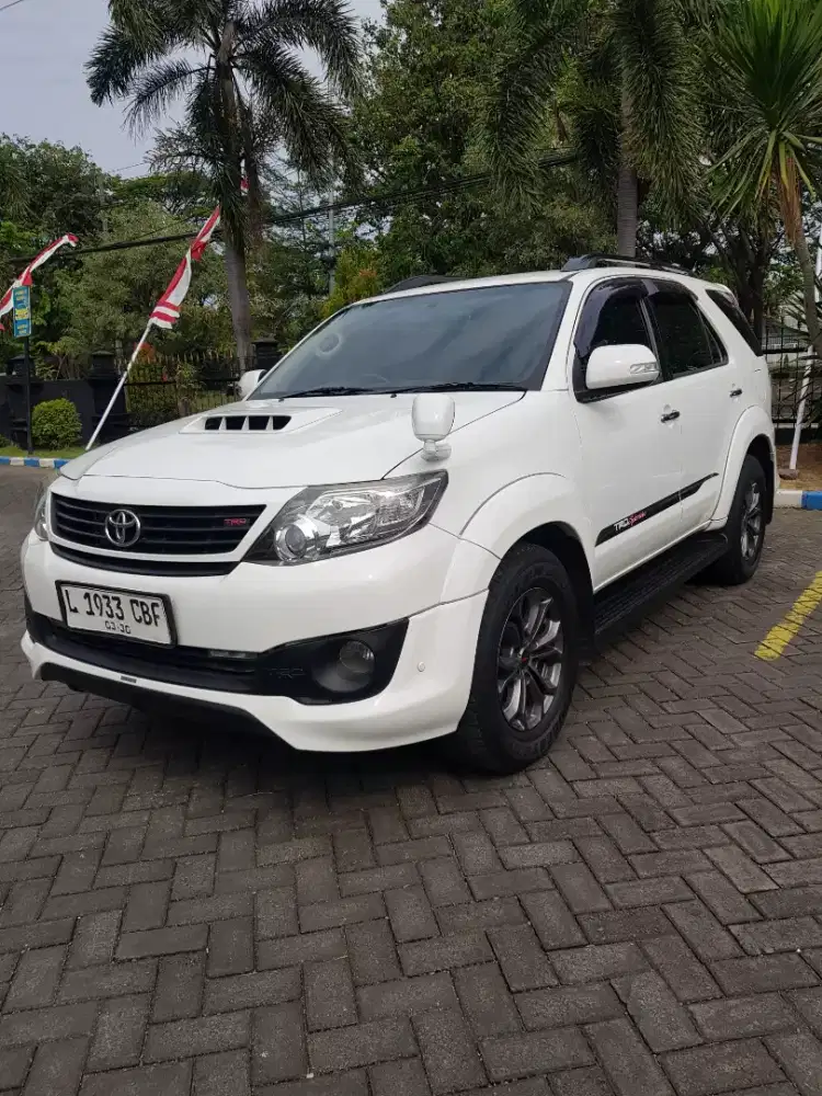 JUAL CEPAT Fortuner 2014, VNT, TRD, Putih Mulus, Istimewa 240 jt nego