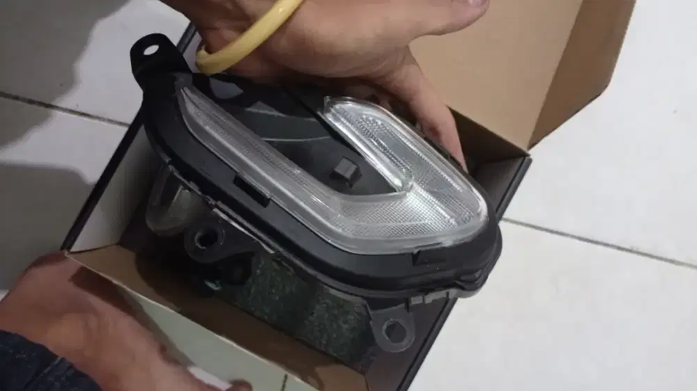 Lampu Senja, Sein Stylo 160