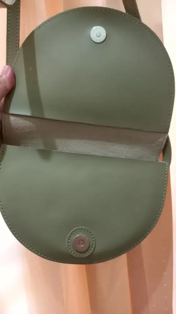 MINISO Semi Circle green