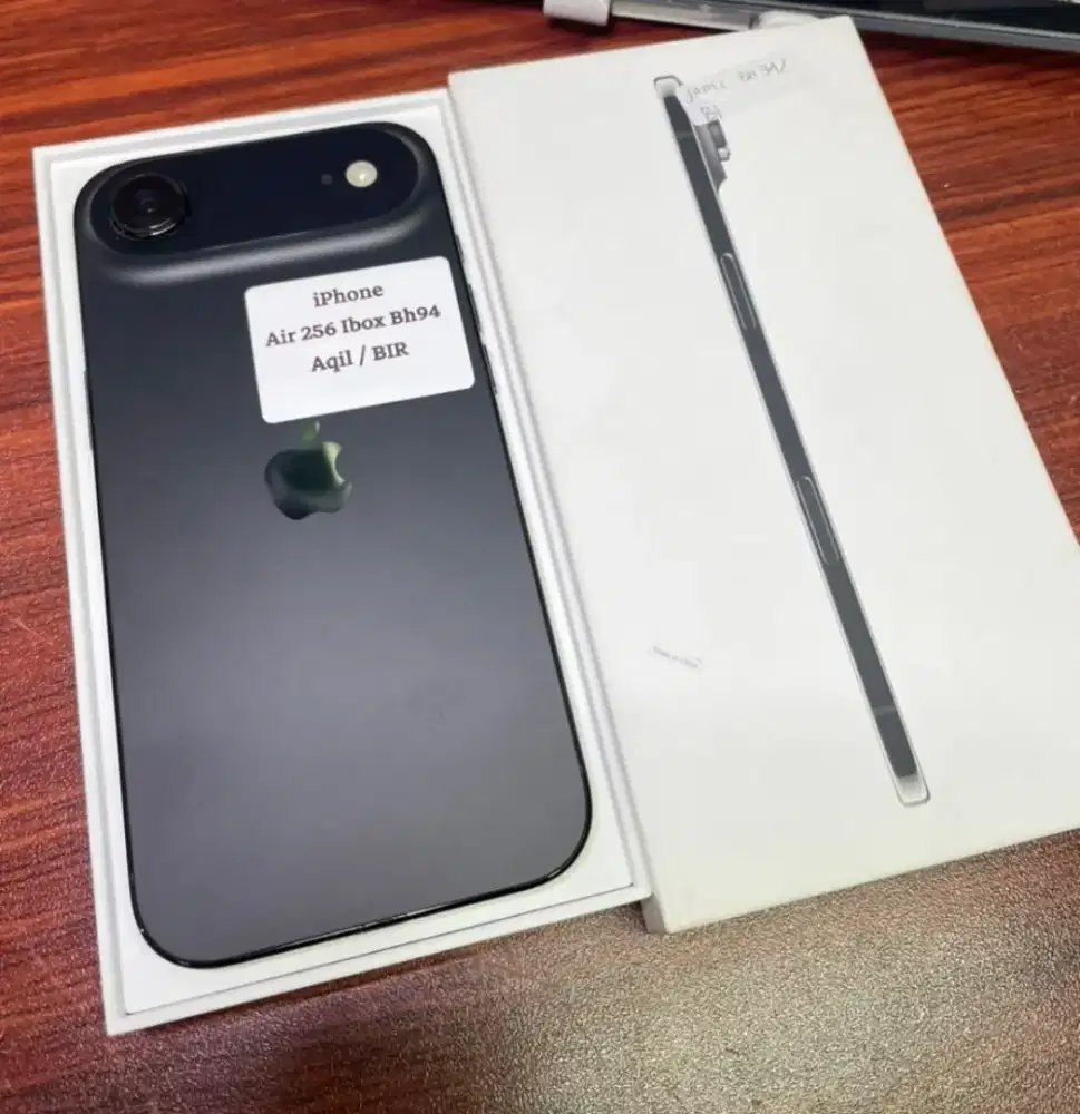 Second Apple iphone air warna black langka 256gb mulus no minus bh94