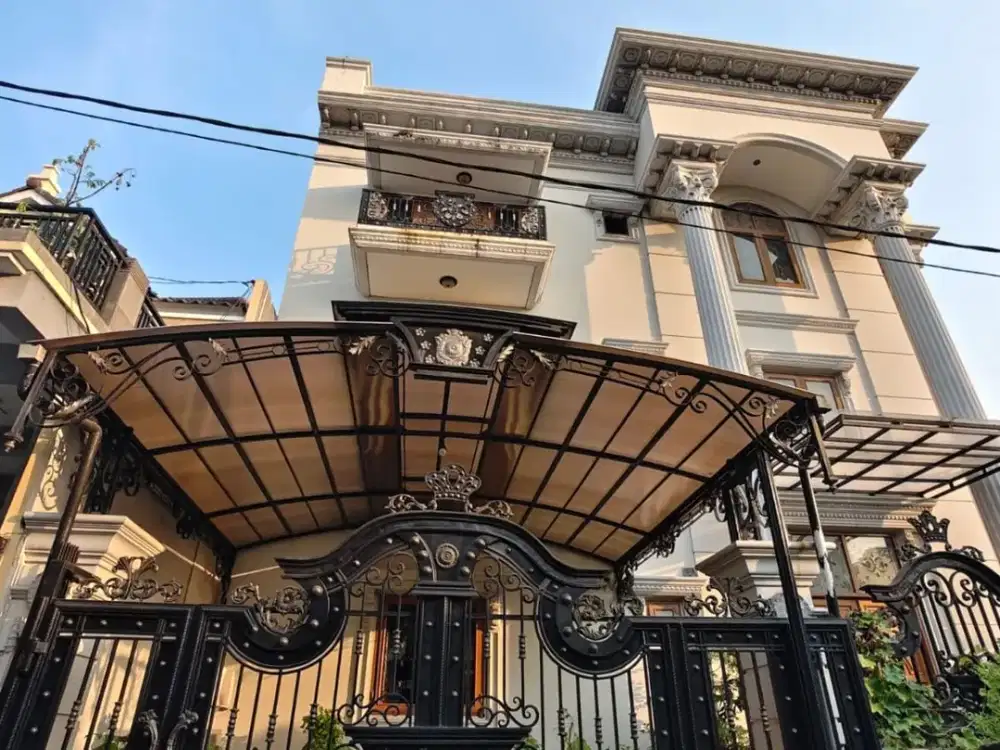 Dijual Rumah Mewah Full Furnished di Daan Mogot Baru Jakarta Barat Harga 13 M Nego (013)