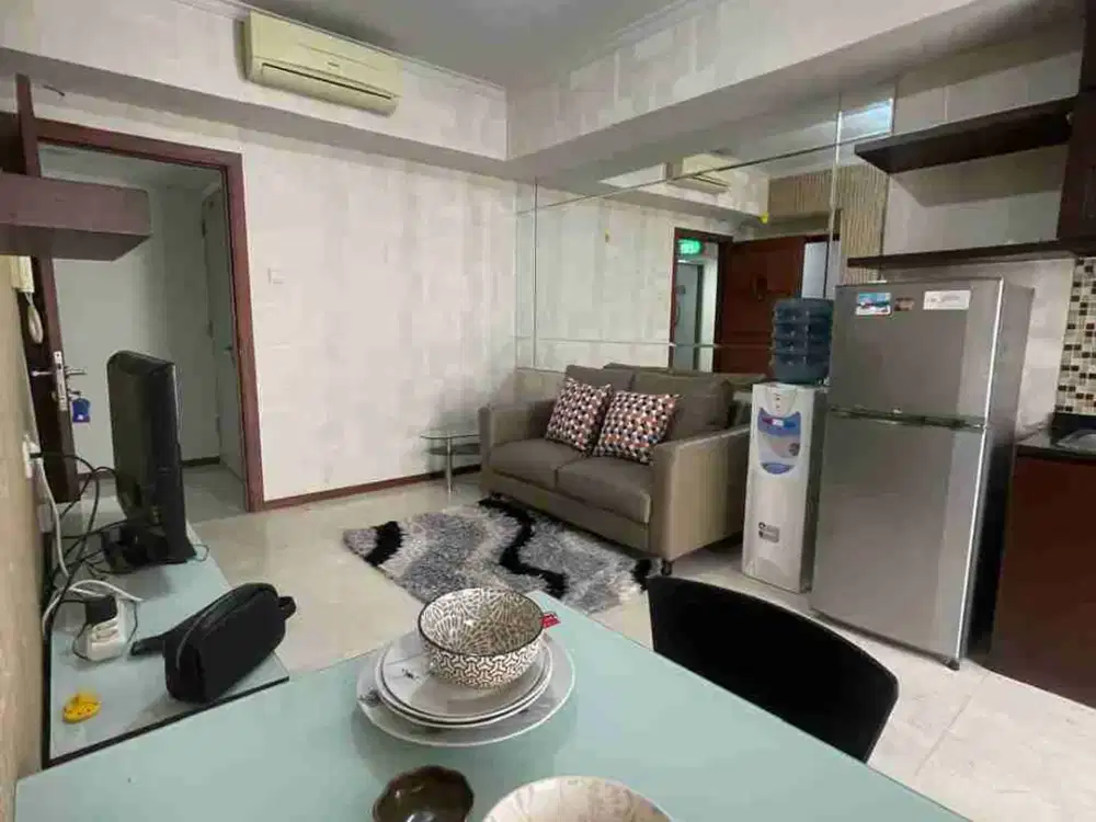 Disewakan Unit Apartemen Royal Medit Tanjung Duren 2BR+ Furnished dan High Floor