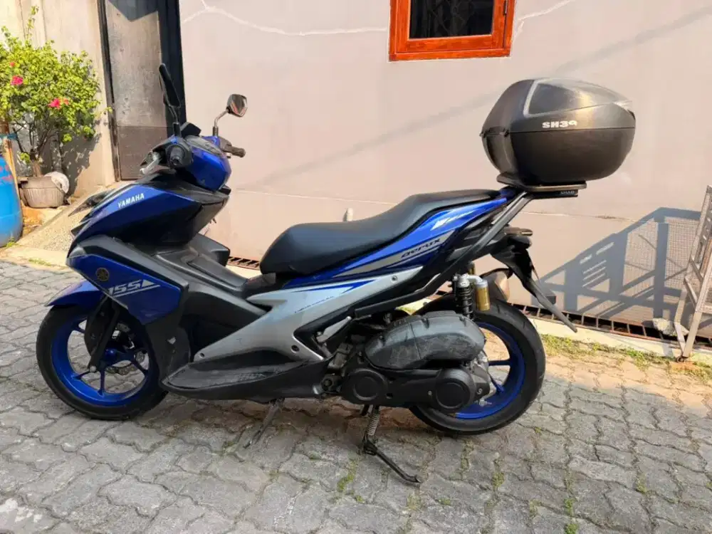 Yamaha Aerox R-Version Tahun 2017 (Blue)