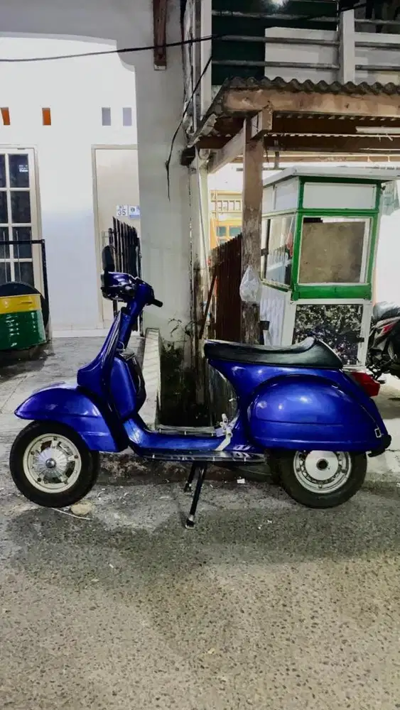 vespa strada 85