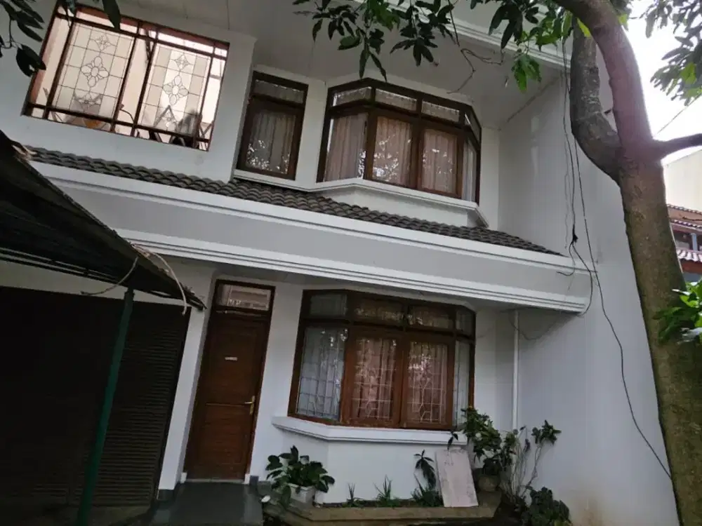 TERMURAH DIJUAL RUMAH HOOK 2 LANTAI SIAP HUNI DAGO ASRI BANDUNG