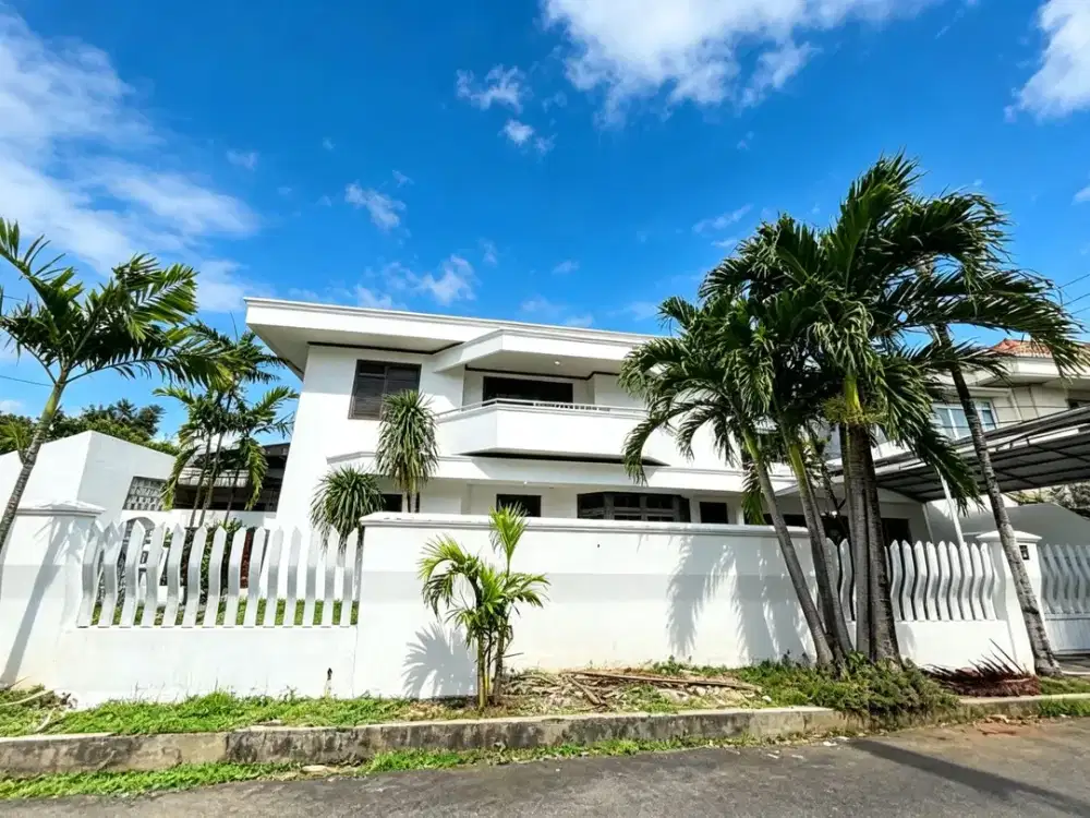 Rumah Kokoh 2 Lantai di Kavling AL Duren Sawit | LT 440 m² • Carport 4 Mobil • SHM